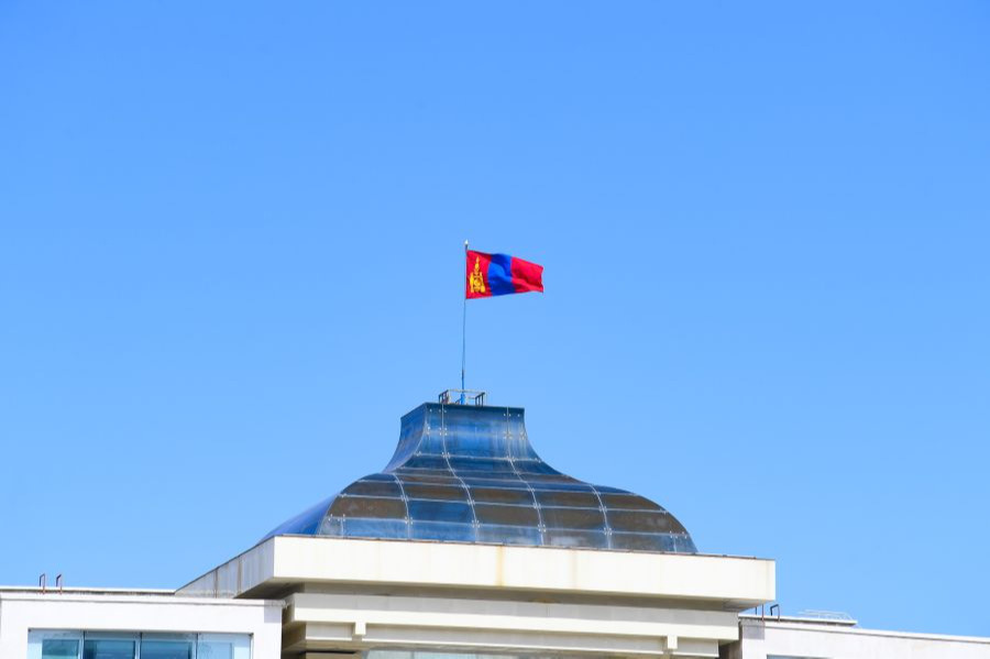 Улаанбаатарт өдөртөө 12 хэм дулаан